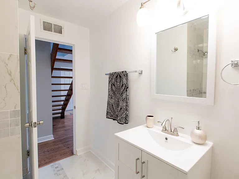2184 Techny Rd — Photo 5