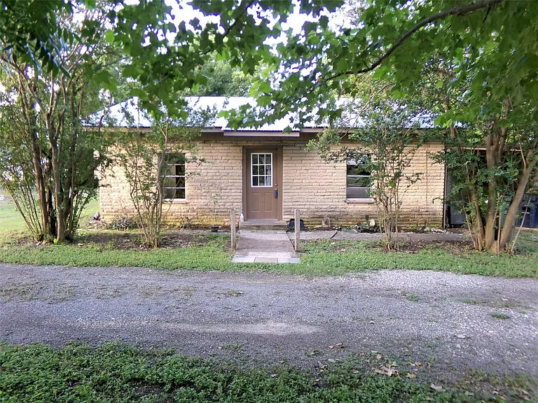 15251 W State Highway 29 — Photo 2