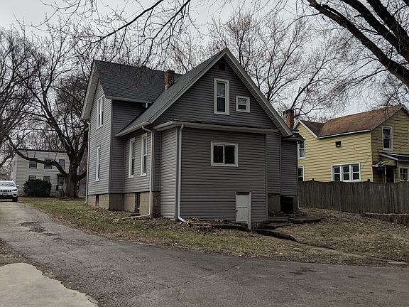4th image of 1222 Benton St
