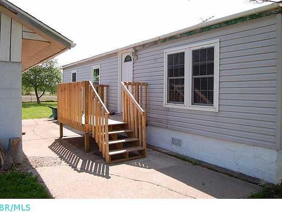 Side Patio and 2 Decks