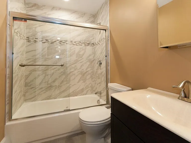 6 Lothian Rd #3 — Photo 5