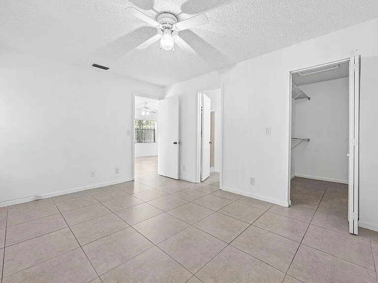 16422 Straw Way — Photo 19
