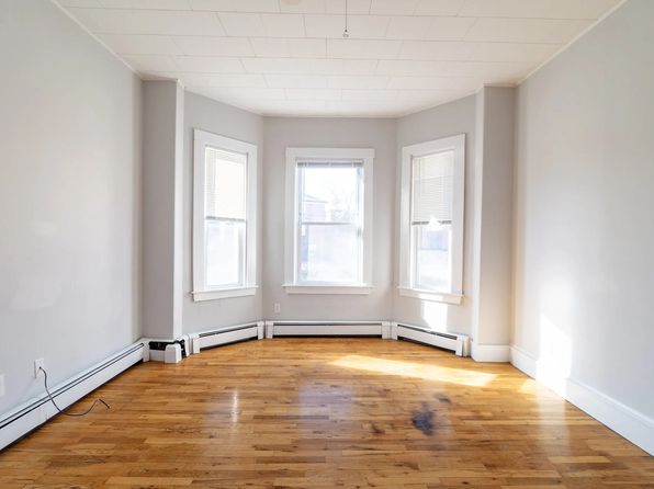 4 Sherman St #1