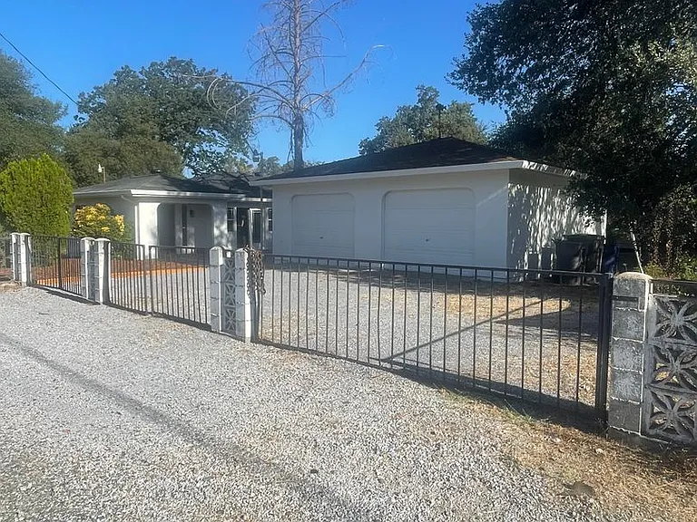4829 Chico St — Photo 5