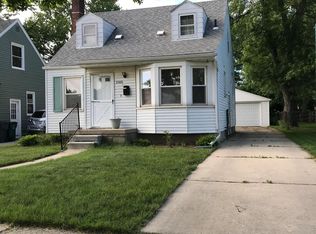 2380 Princeton Rd, Berkley, MI 48072