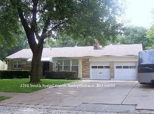 3704 S Spring St, Independence, MO 64055
