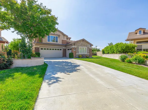 26473 Puffin Pl, Santa Clarita, CA 91387