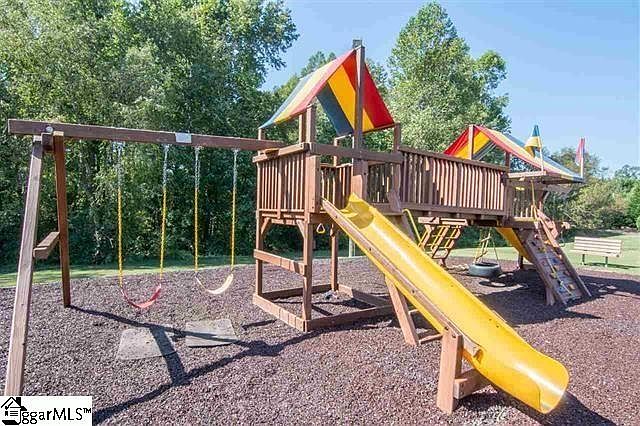 1st image of 704 Kingsmoor Dr