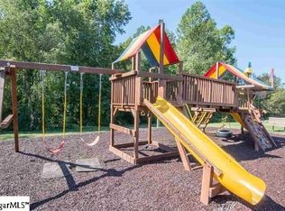 704 Kingsmoor Dr, Simpsonville, SC 29681