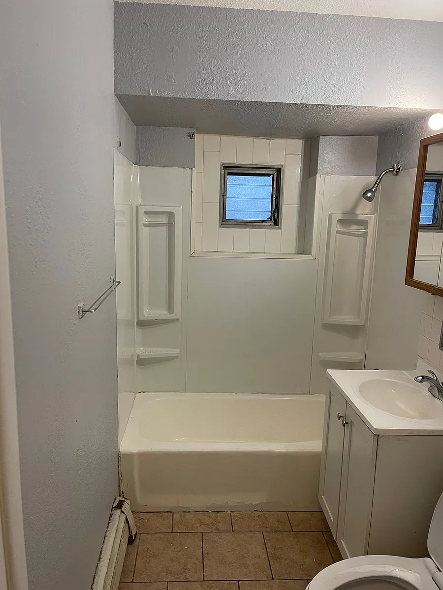 Building Photo - 160 S Curtis Ave #1S