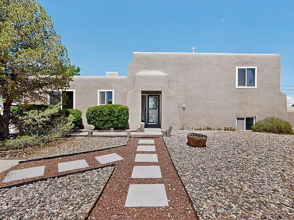 2nd image of 4000 Las Cimbras Ct SE