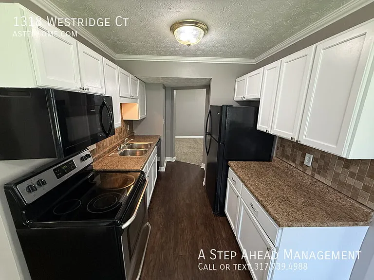 1318 Westridge Ct — Photo 9