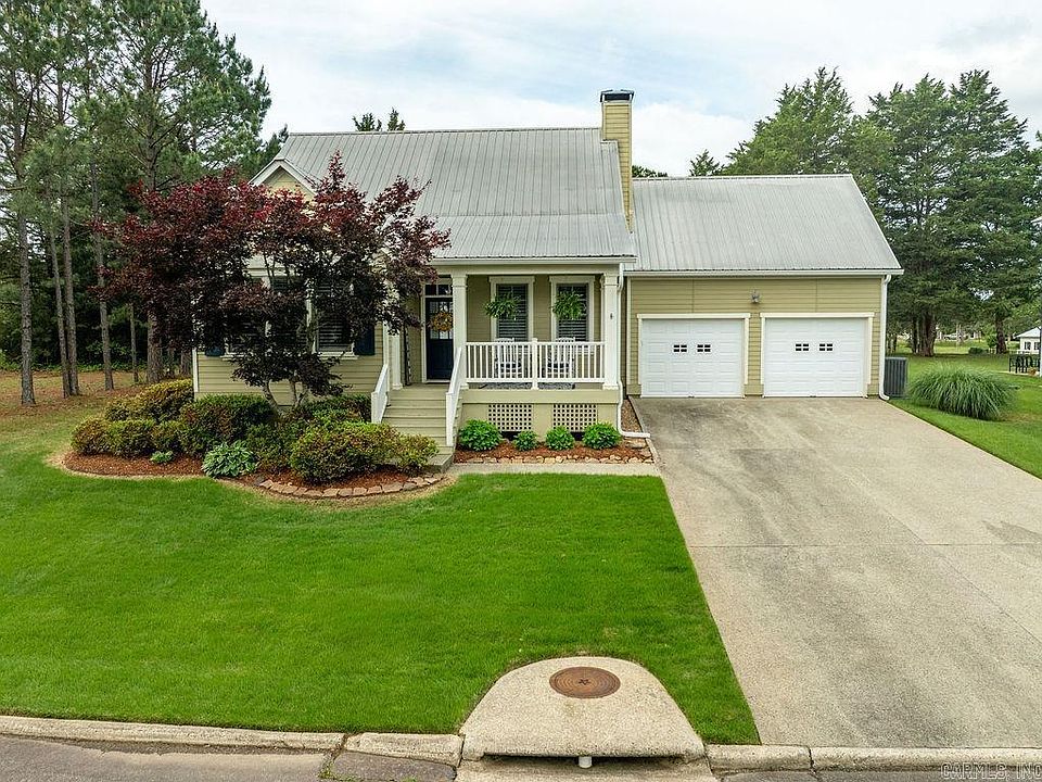 1st image of 18 Brighton Pointe Ln