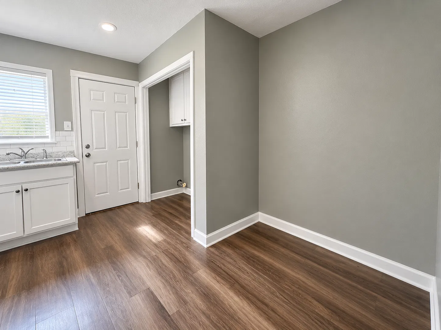 1216 White Avenue — Photo 4