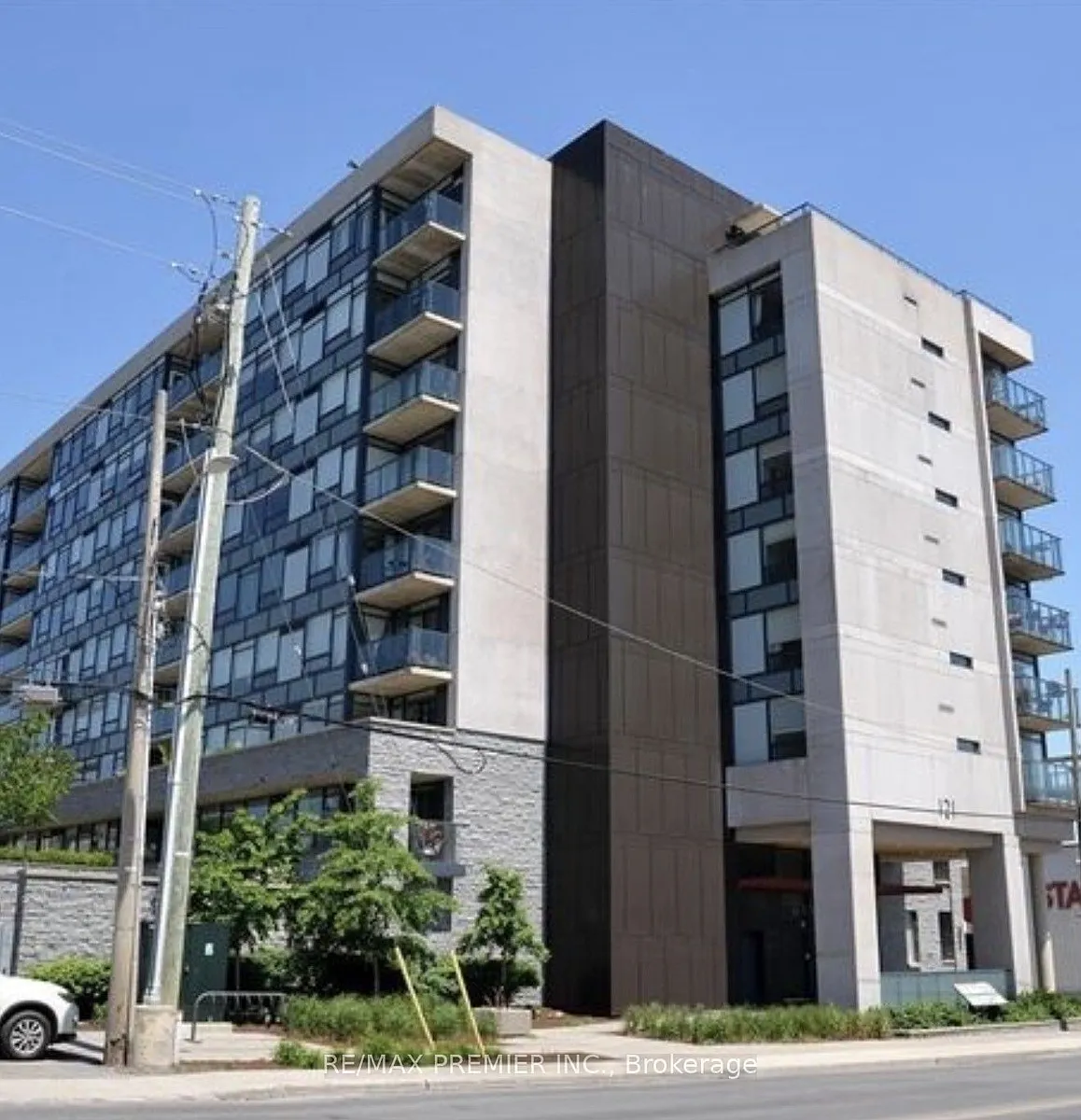 Building Photo - 121 Queen St #212