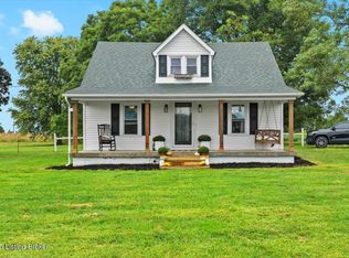 5366 Rhodelia Rd, Payneville, KY 40157