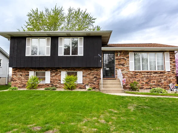 7518 Idaho Ave, Hammond, IN 46323