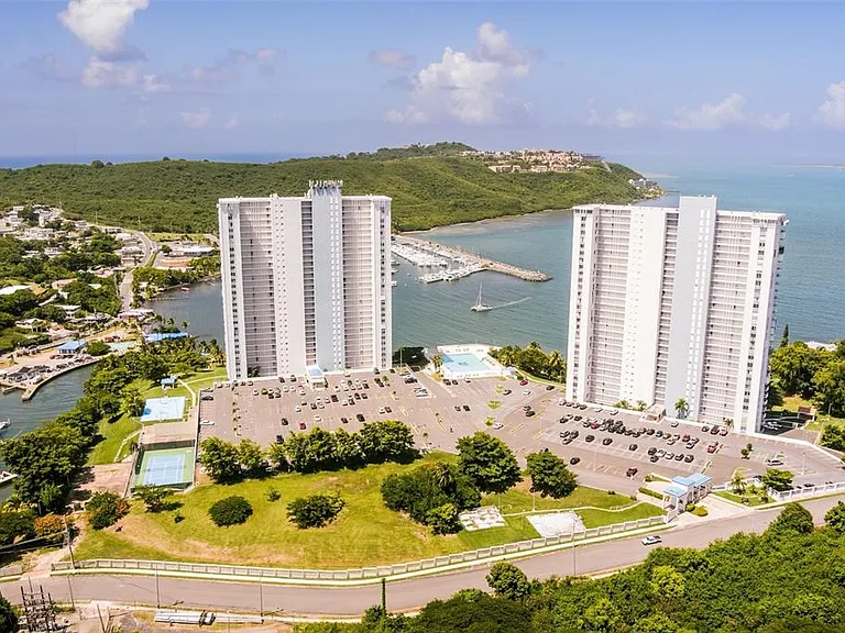 200 Avenida Marina View Marinas Cir #DOS-2706 — Photo 2