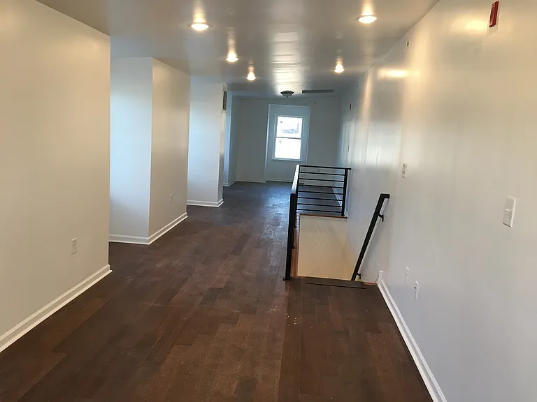 224 S 44th St #3B — Photo 4