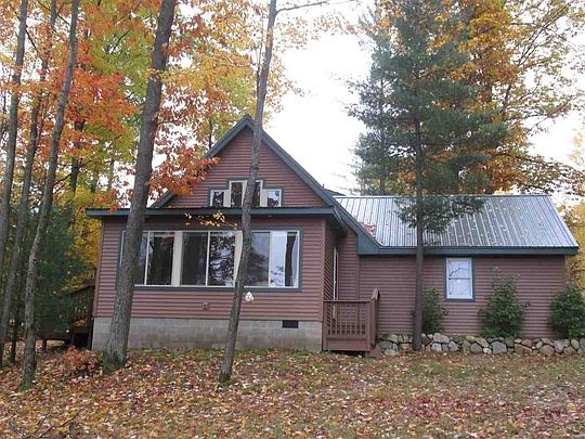 3rd image of 2123 White Pine Dr NE