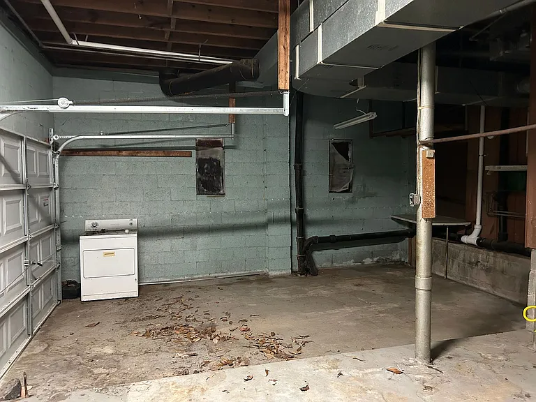 1822 Abbott Ave — Photo 16