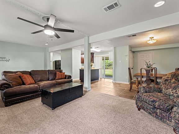 5th image of 14265 Firethorn Dr