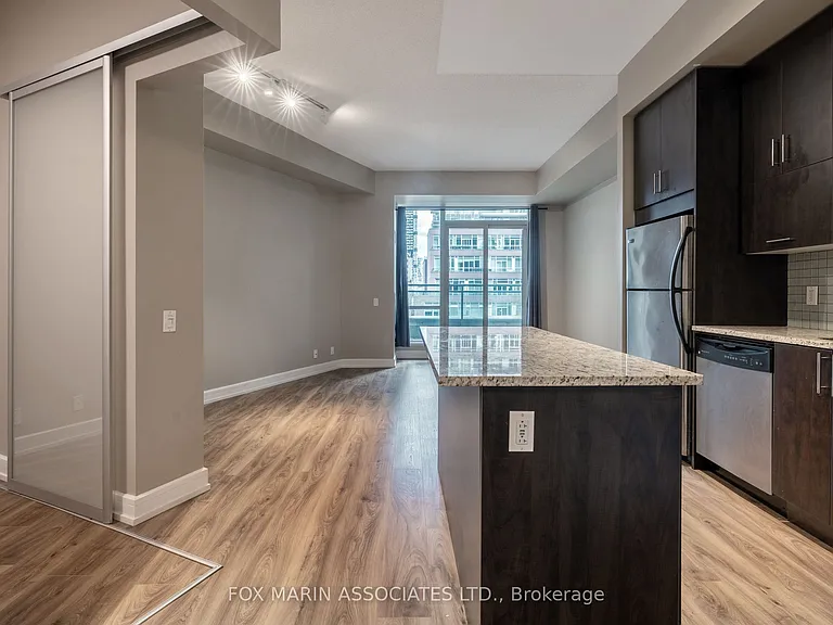 112 George St S #S403 — Photo 12