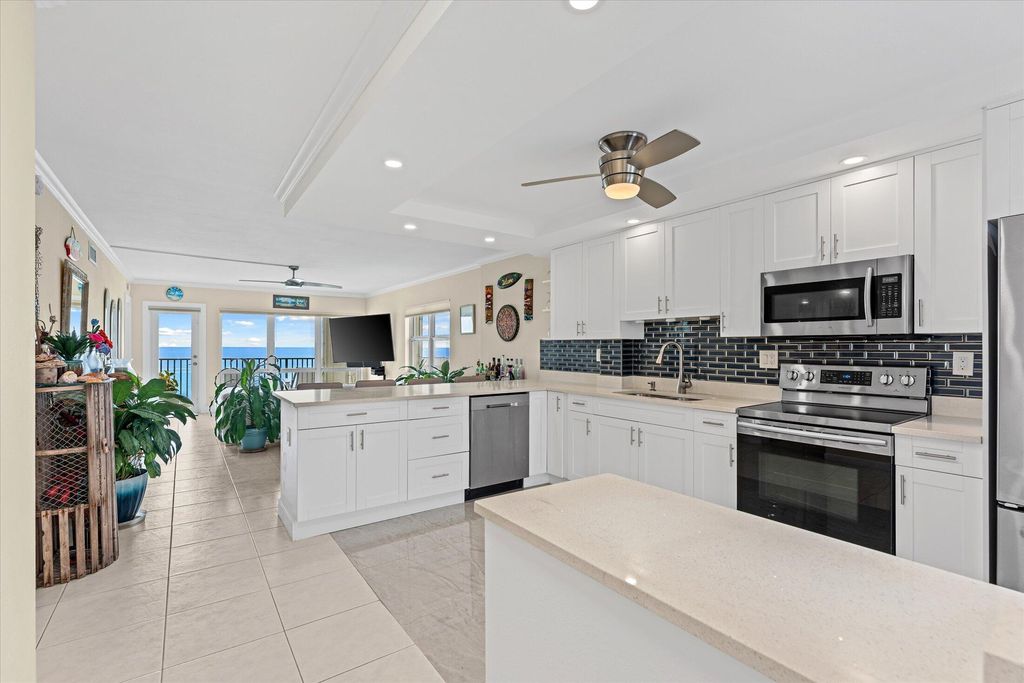 750 N Ocean Boulevard #710, photo 4
