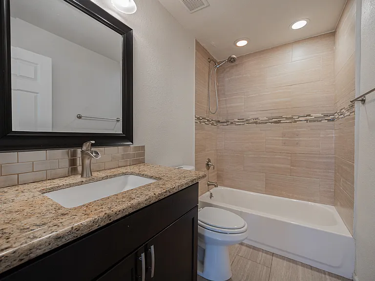 1332 E Whitton Ave — Photo 21