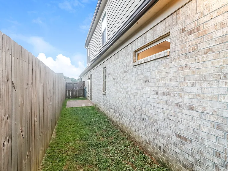 9464 Cayuga Loop — Photo 17