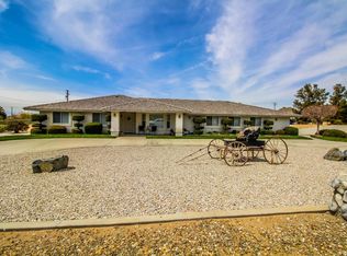 16140 Saint Timothy Rd, Apple Valley, CA 92307