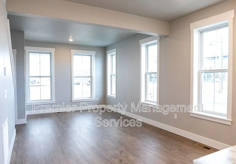 6011 Elysian Rd #101 — Photo 2