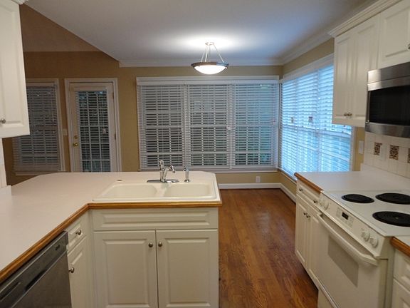 4th image of 943 Northwyck Dr