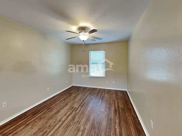 18522 W Legend Dr — Photo 12