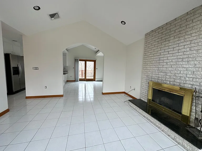 114-116 Grover Road Ext — Photo 2