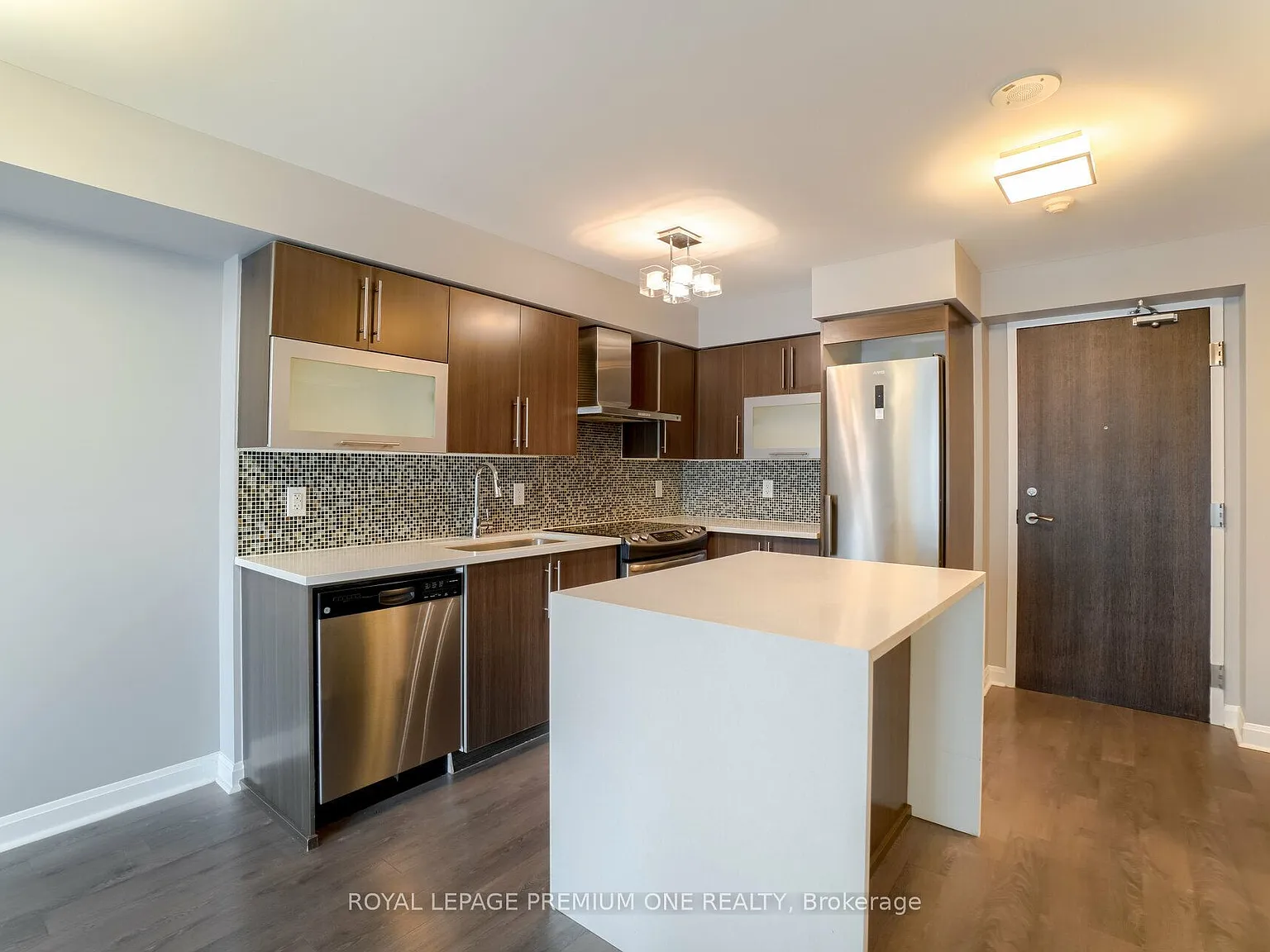 2 bed, $2,900 — Photo 3