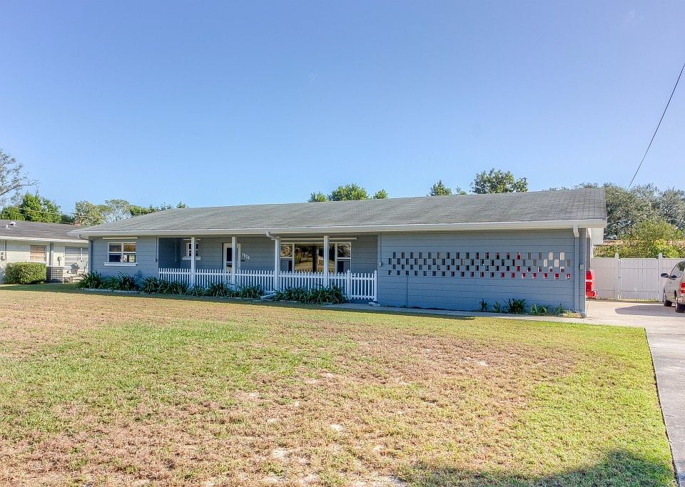 1st image of 1934 8th St SE