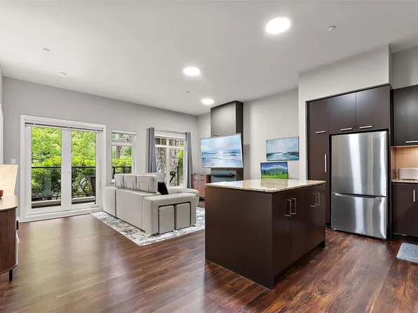 1375 Bear Mountain Pkwy #120, Langford, BC V9B 0C9