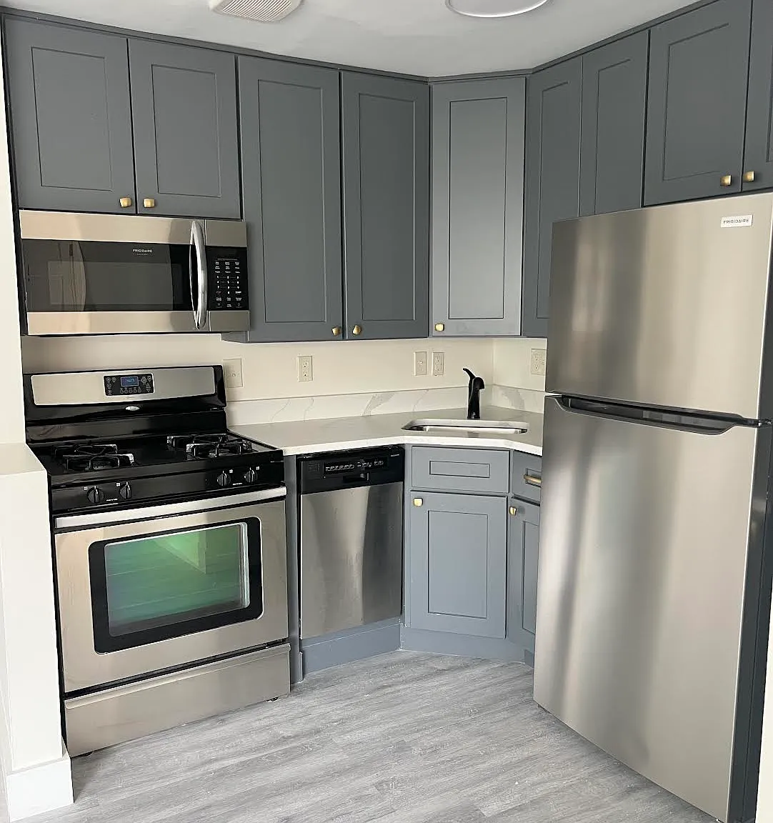 1 bed, 750 sqft, $1,200 — Photo 1