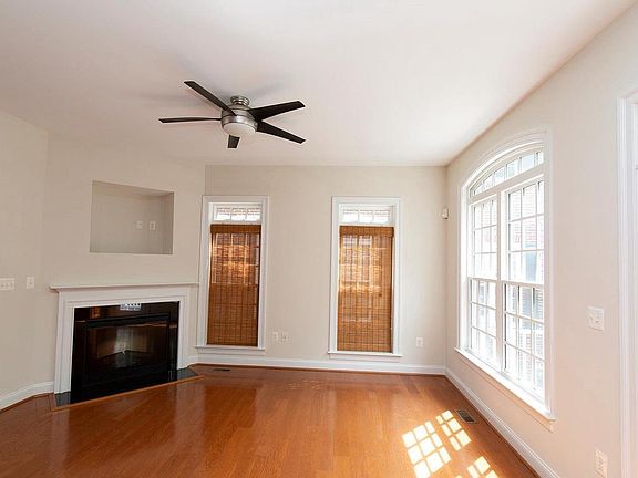 3rd image of 4393 Patriot Park Ct