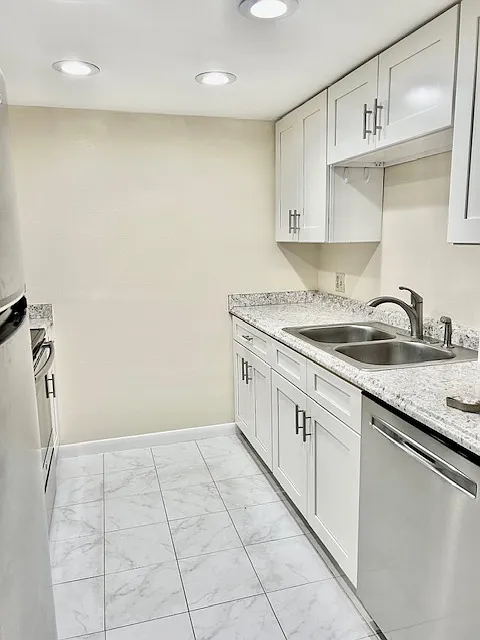Harn Blvd, Clearwater — Photo 3