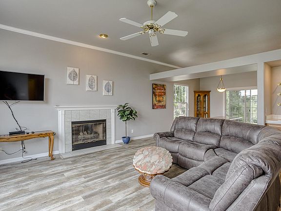 4th image of 5857 Diamond Ridge Dr