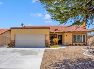 17965 Fremontia Ln, Victorville, CA 92395