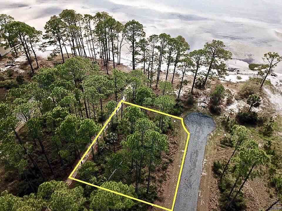 1st image of 305 Fairview Ln