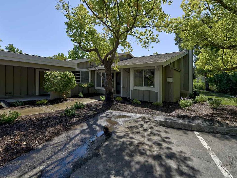 1st image of 945 Terra California Dr APT 4