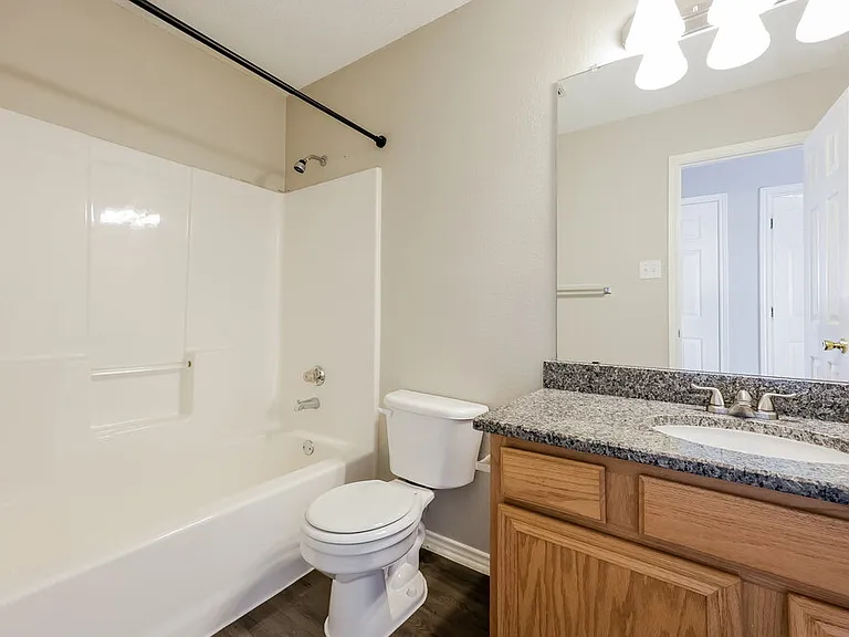 300 Stone Creek Blvd — Photo 15