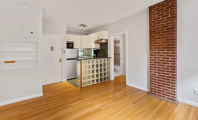 Rented by MNS | media 5