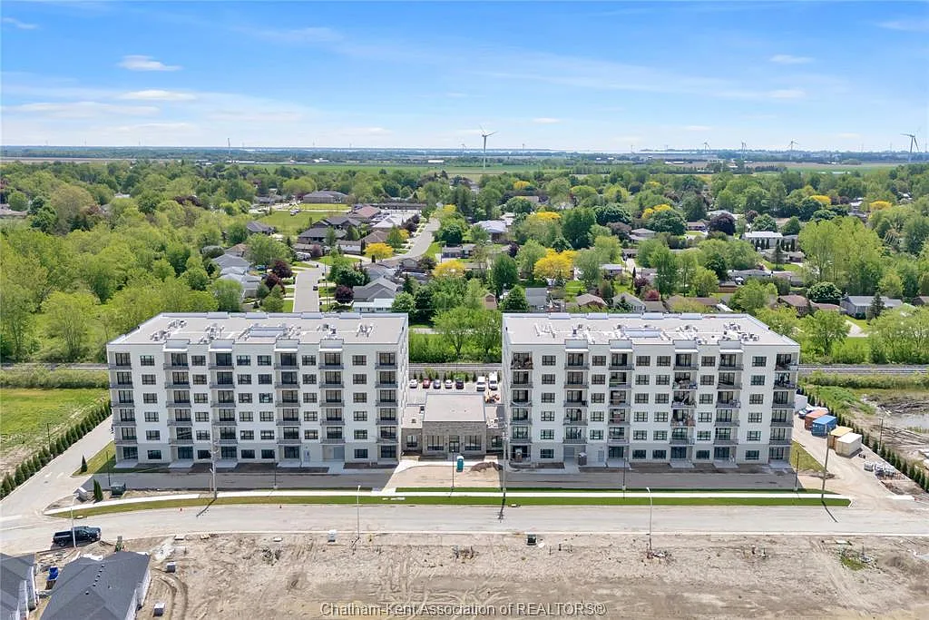 1 bed, 682 sqft, $1,944 — Photo 1