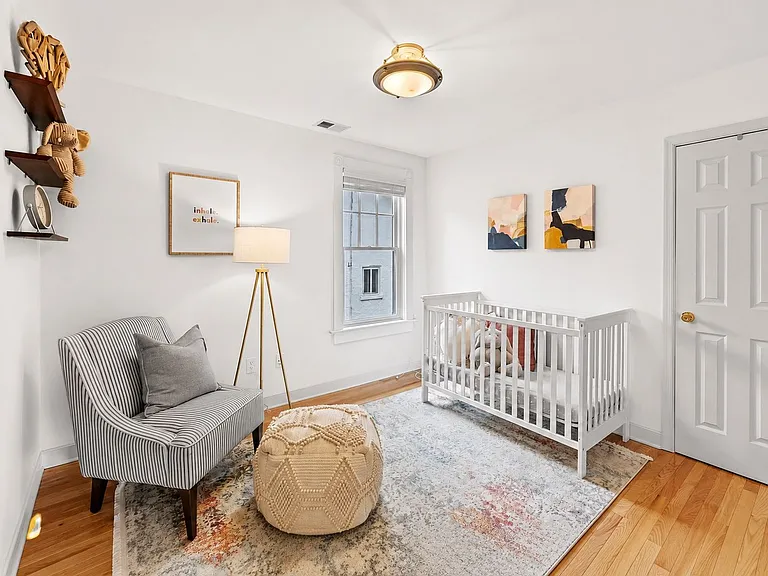5213 Cathedral Ave NW — Photo 39
