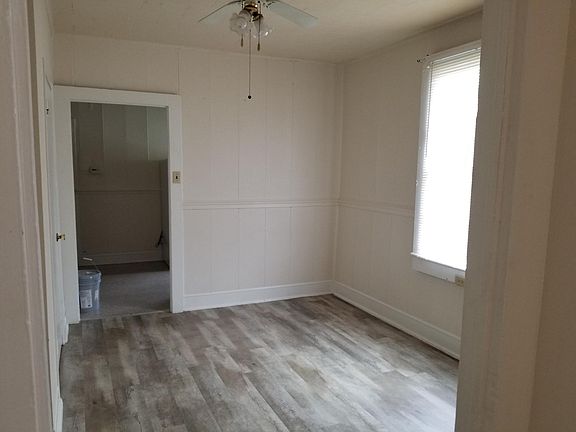 3rd image of 817 Central Ave